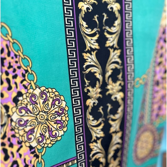 👑✅PRICE FIRM✅ Green Baroque print midi dress tunic - Picture 3 of 8